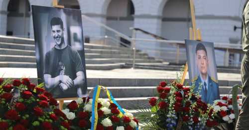 Прощання з 25-річним бойовим льотчиком Маратом Мамбетовим у Києві