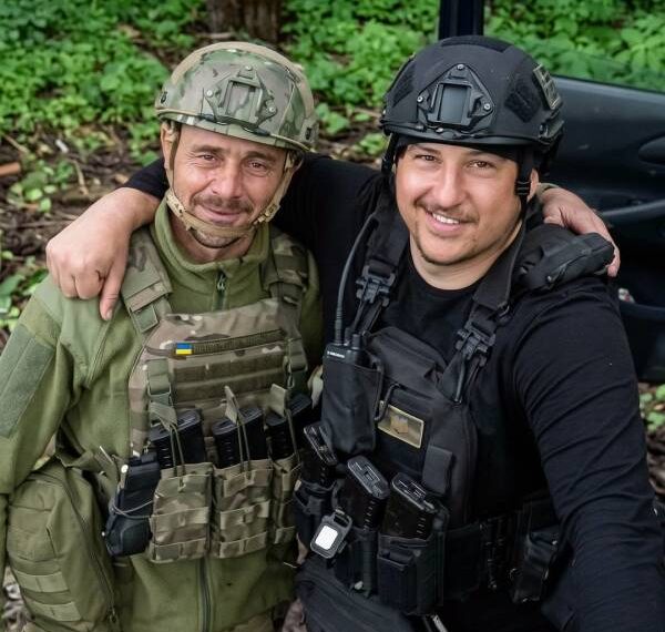 Батько й син разом воюють в артилерії: зворушлива історія полтавського далекобійника з позивним «Таксист»