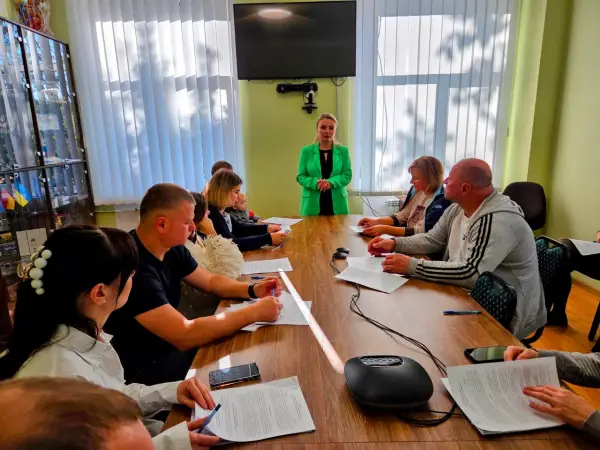 Миргородська міськрада підтримала стартапи: переможці конкурсу бізнес-планів отримали угоди